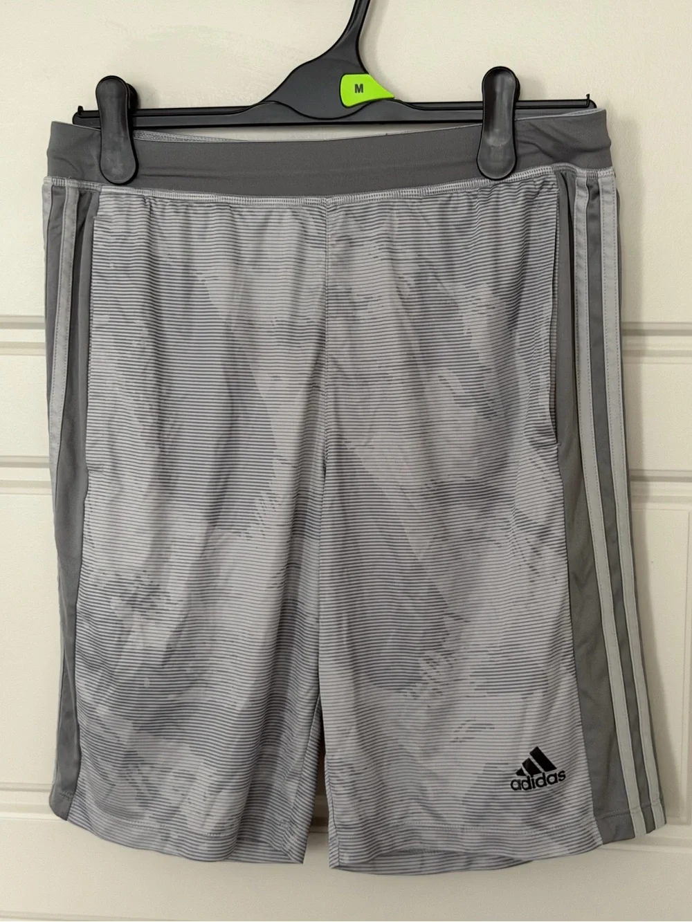 Adidas Men's Climalite 3-Stripe Basketball Athletic Shorts Gray Graphic Size M